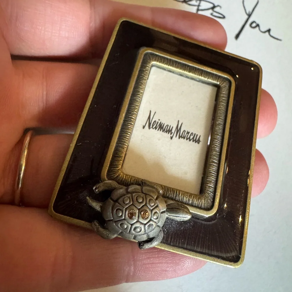 Jay Strongwater For Neiman Marcus Crystal Turtle Mini Frame W/ Clip & Easel